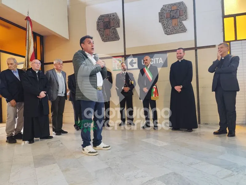 VENARIA - Grande festa con il Vescovo per don Enrico Griffa, nuovo parroco di Santa Gianna e San Paolo - FOTO