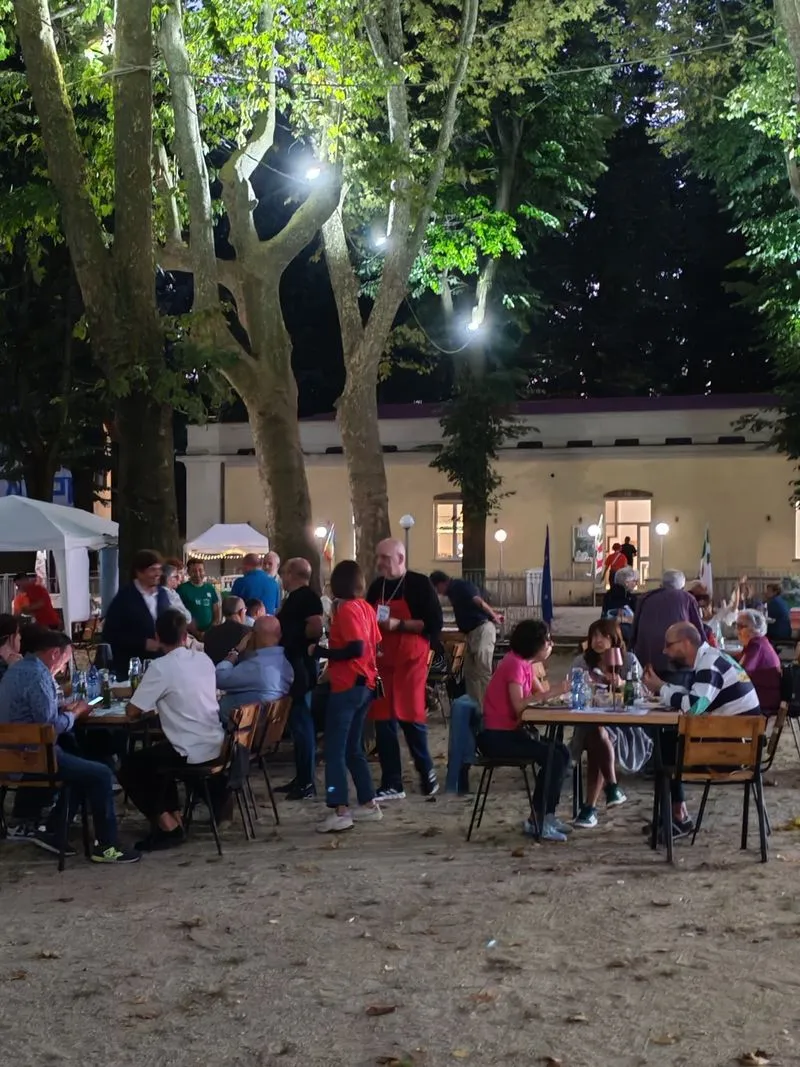 VENARIA - Con l'intervista al presidente del Pd, Stefano Bonaccini, si è conclusa la «Festa dell'Unità» - FOTO