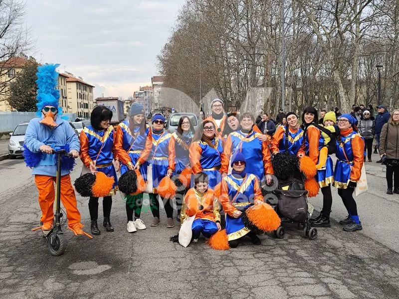 VENARIA - Colori, allegria, dolci, coriandoli e musica: il successo del 48esimo «Real Carnevale Venariese» - FOTO