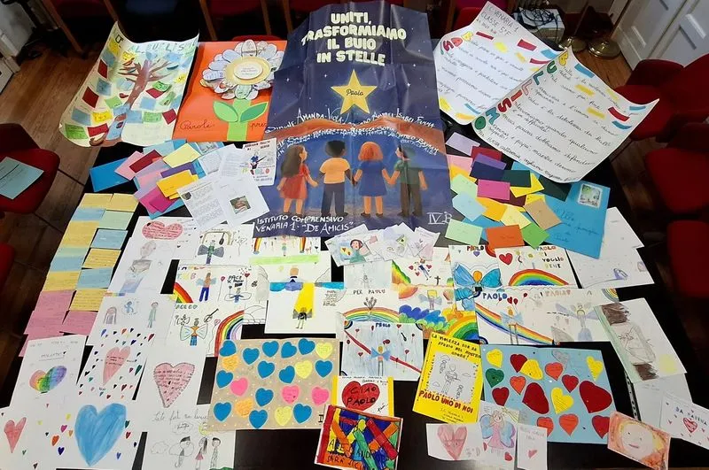 VENARIA - «Un pensiero per Paolo»: gli studenti venariesi uniti contro il bullismo nel ricordo di Paolo Mendico - FOTO