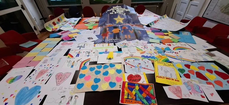 VENARIA - «Un pensiero per Paolo»: gli studenti venariesi uniti contro il bullismo nel ricordo di Paolo Mendico - FOTO