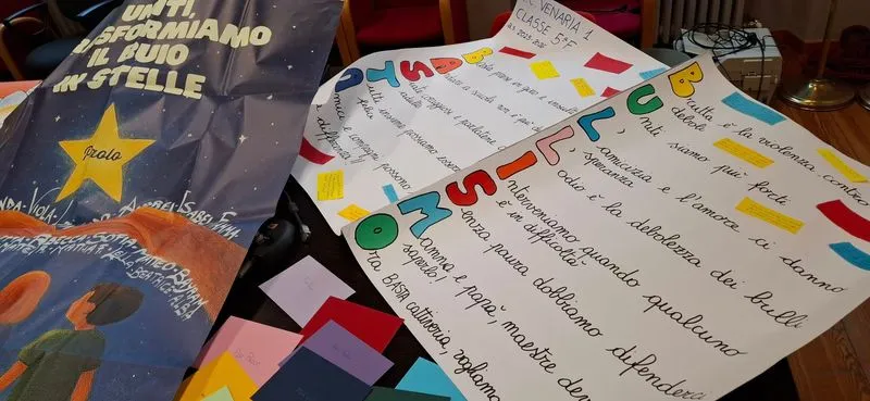 VENARIA - «Un pensiero per Paolo»: gli studenti venariesi uniti contro il bullismo nel ricordo di Paolo Mendico - FOTO