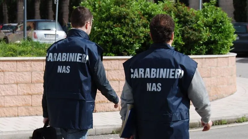 VIGONE - Cibo contaminato da botulino, morta un'altra donna in Sardegna: 55enne nei guai