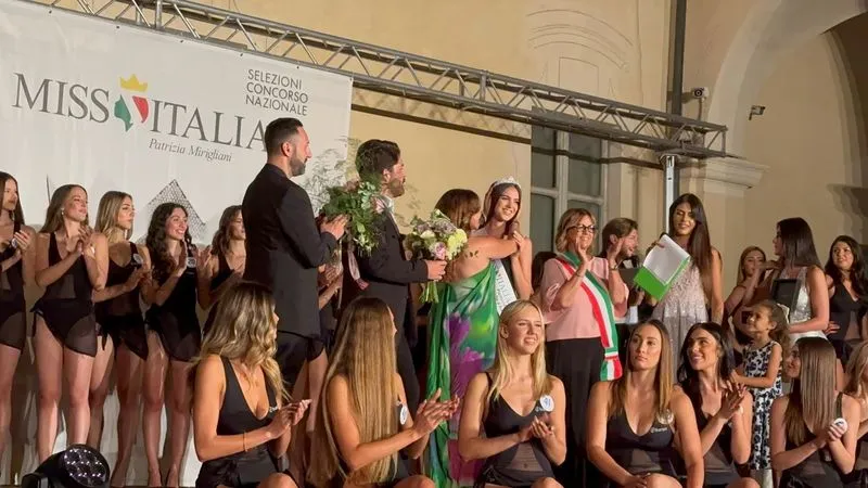 VILLASTELLONE - Miss Italia: Giorgia Riondino, 18 anni, si è aggiudicata il titolo di Miss Sorriso 2025 - FOTO
