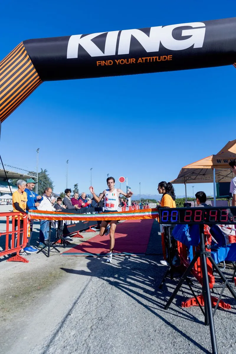 VINOVO - Hipporun 2025 con doppio record: oltre 1000 al traguardo e Mondazzi da urlo sui 10 chilometri - FOTO