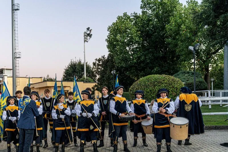 VINOVO - Grande folla per la riapertura dell'ippodromo: Guglielmo Jet e Glamour fanno festa - FOTO