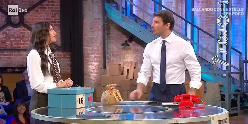 VINOVO - Martina vince 26 mila euro nel programma tv «Affari tuoi»: sfiorato il colpo da 75 mila euro - FOTO