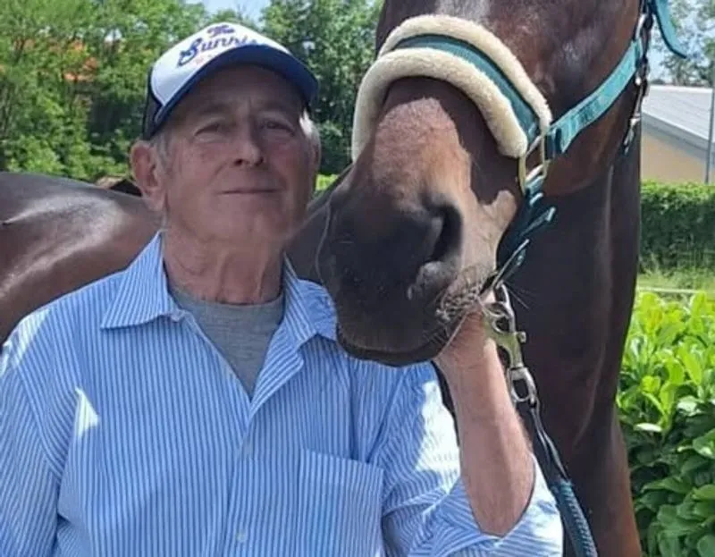 VINOVO - Il mondo dell'ippica e dello sport in lutto per il driver e allenatore Oscar Baratti