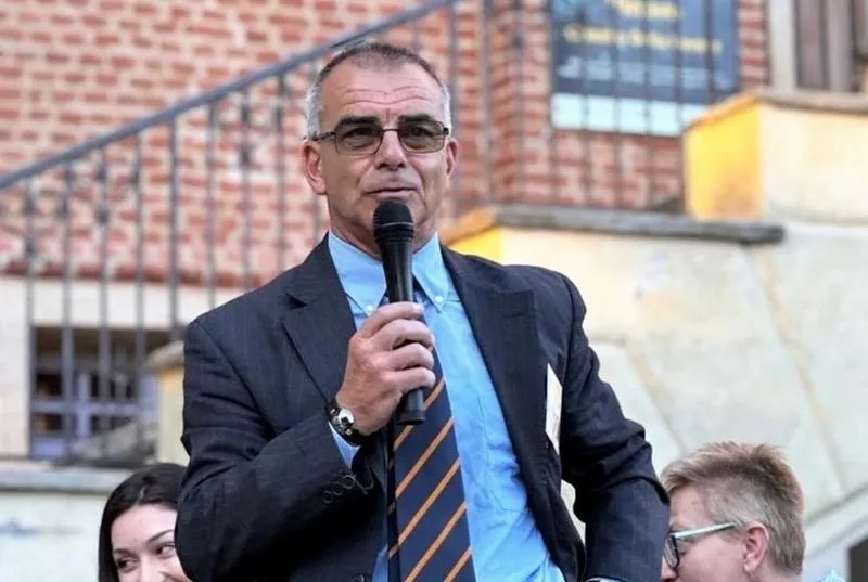 VINOVO - La maggioranza perde un altro pezzo: si dimette il consigliere Piccione