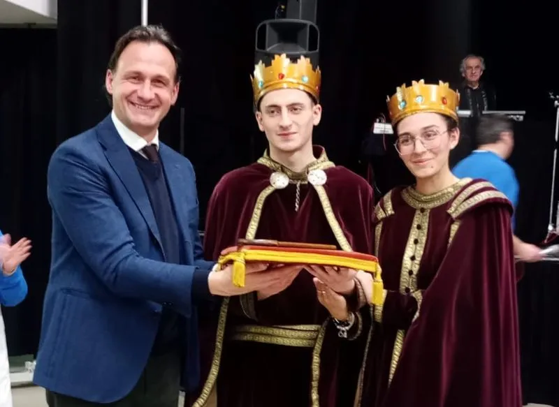 VOLPIANO - Lorenzo e Marta sono conte Roberto e Perinzia del carnevale